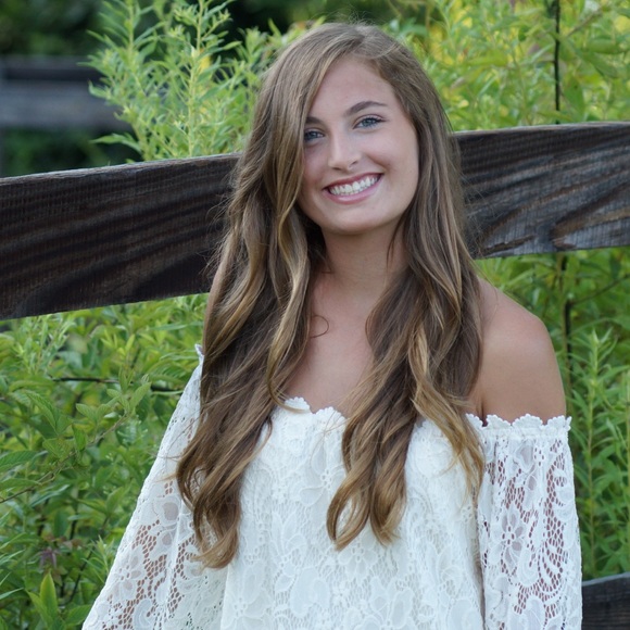 Meet your Posher, Tori - Picture 1 of 1